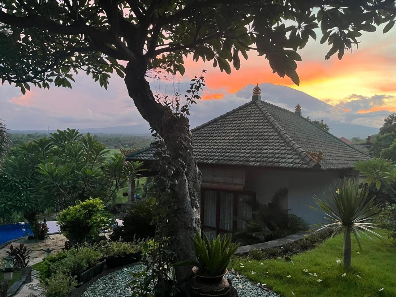 Villa Omah Semar Tulamben Εξωτερικό φωτογραφία